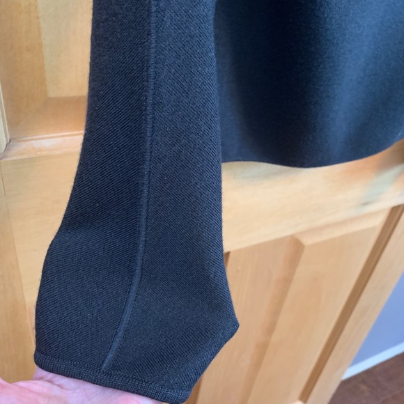 (K221) NWT Giorgio Armani Made In Italy Women’s Sz 4/US Button Up Sweater, Black - Picture 6 of 13